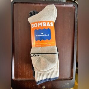 Bombas Merino wool blend mid weight crew socks 4 pack sz L.